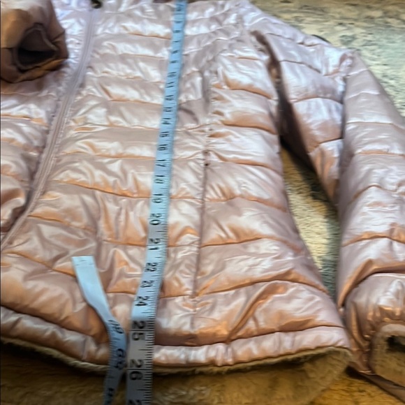 Andrew Marc Metallic Purple Reversible Puffer Jacket with Quilted Design - Picture 7 of 11